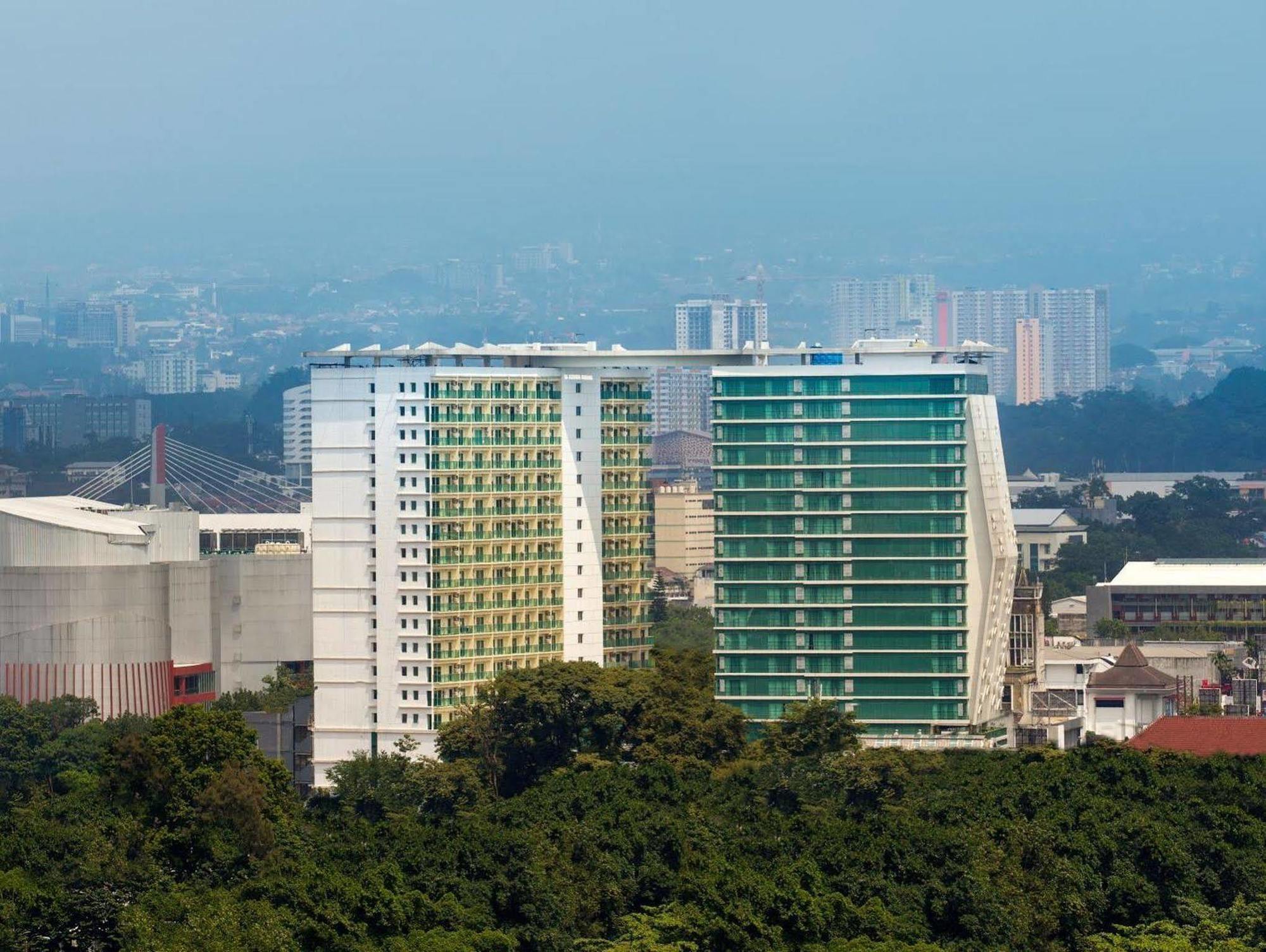 โรงแรมเบสต์ เวสเทิร์น พรีเมียร์ ลา กรันเด บันดุง ภายนอก รูปภาพ